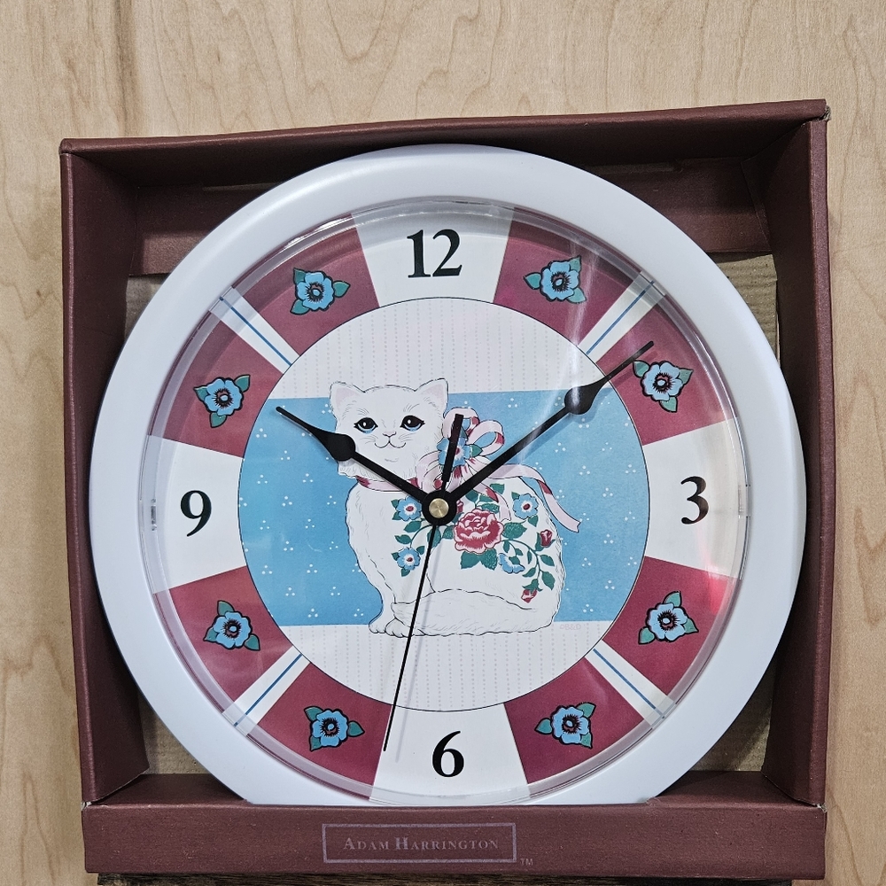 Adam Harrington Country Style Cat Themed Clock 10 Inches Round New in Box
